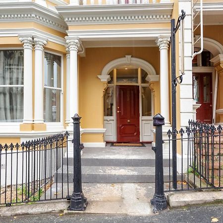 Character On Stuart St Dunedin Exterior foto